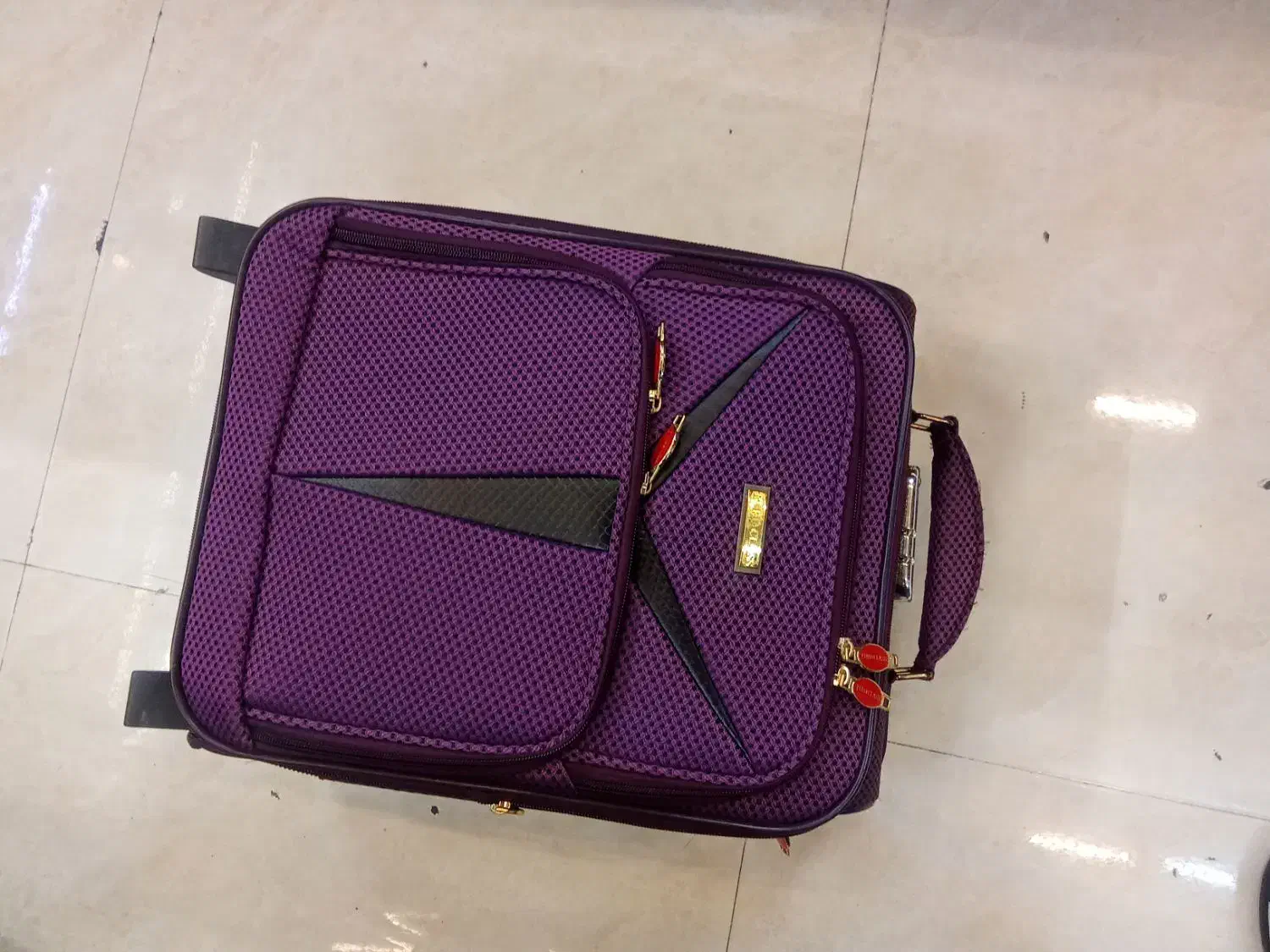 چمدان|کیف، کفش، کمربند|مشهد, شهید علی محمدی|دیوار