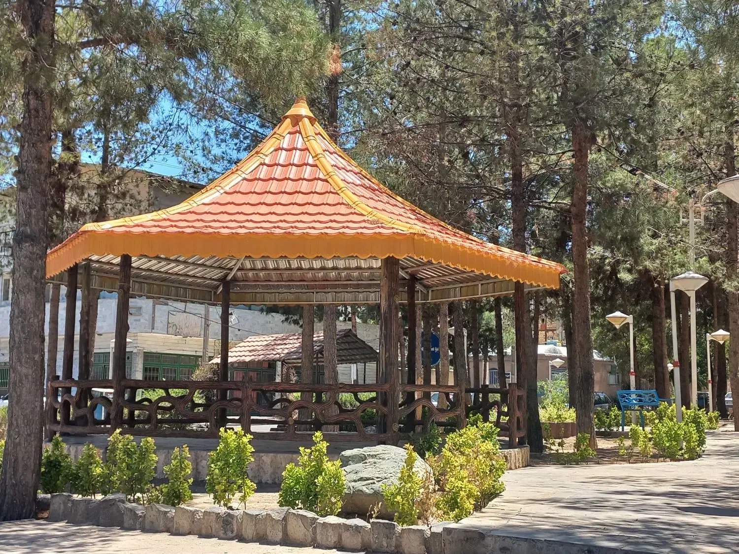 جوشکاری سقف های ایرانیت  نصب آلاچیق سایبان منزل|خدمات پیشه و مهارت|بیرجند, |دیوار