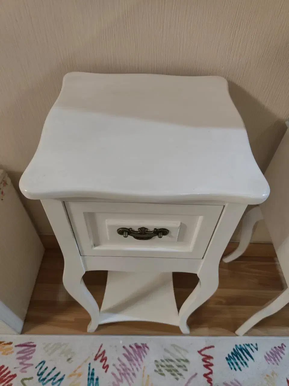 میزز تلفن|میز تلفن|تهران, درختی|دیوار