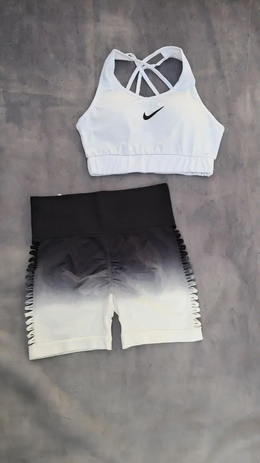 تک به قیمت عمده|لباس|بروجرد, |دیوار