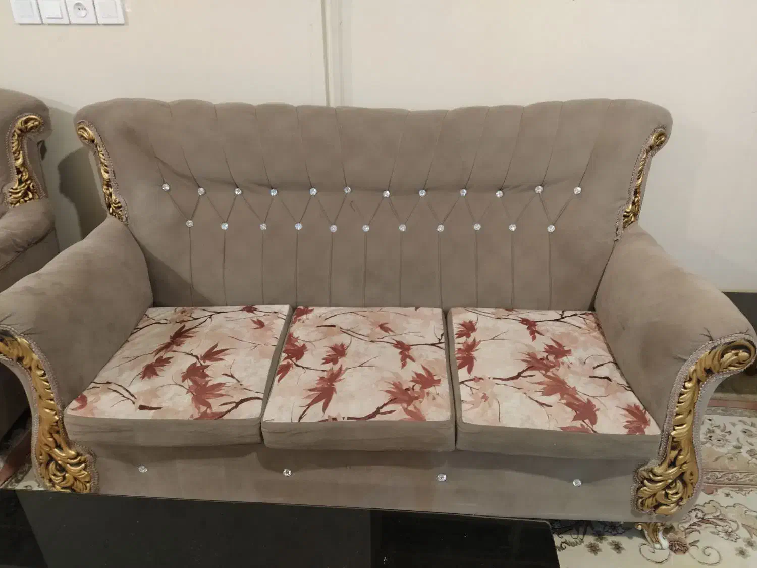 فروش مبل ۷ نفره|مبلمان خانگی و میز عسلی|گلپایگان, |دیوار