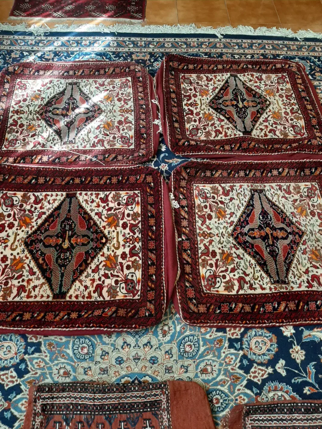 پشتی دستباف|گلیم، جاجیم، گبه|تهران, محمودیه|دیوار