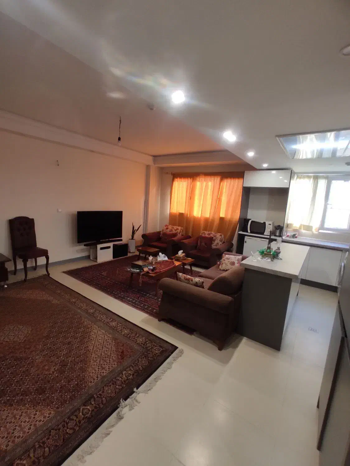 91 متر برج ابشار، جنب رزمال  (کلید نخورده)|فروش آپارتمان|تهران, آبشار تهران (دریاچه)|دیوار