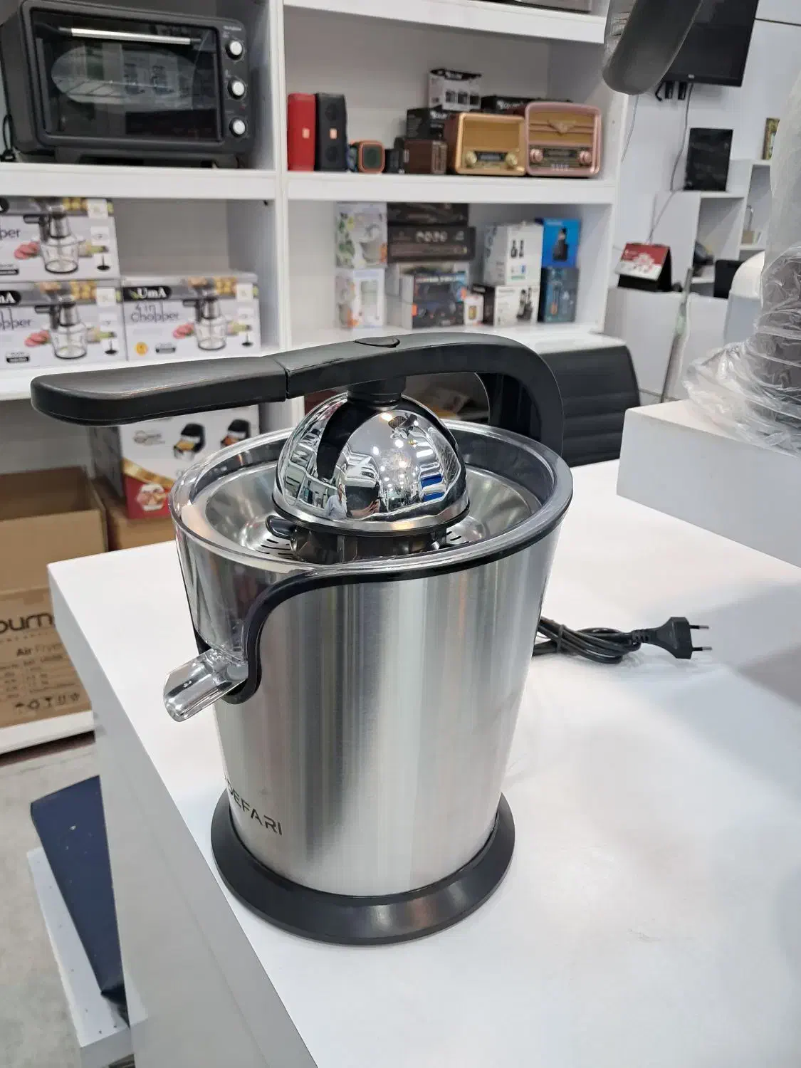 آب مرکبات گیری|آبمیوه‌گیر و آب‌مرکبات‌گیر|کاشان, رسالت|دیوار