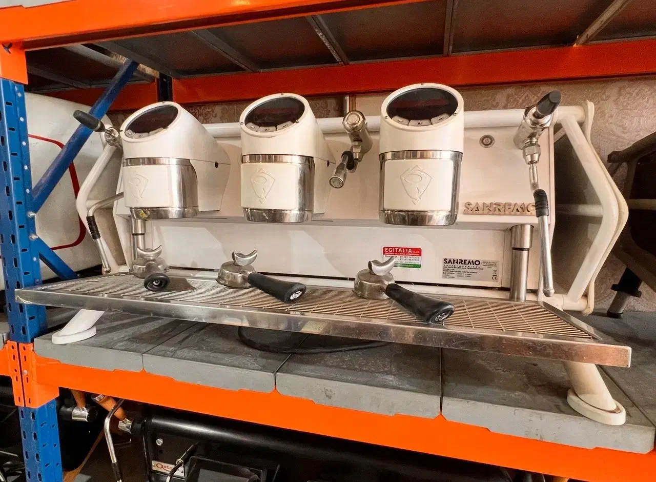 اسپرسوساز سنرمو F18|کافی‌شاپ و رستوران|ایرانشهر, |دیوار