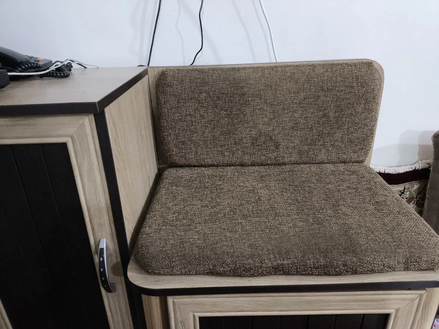 میز تلفن|میز تلفن|سبزوار, هفت تیر|دیوار