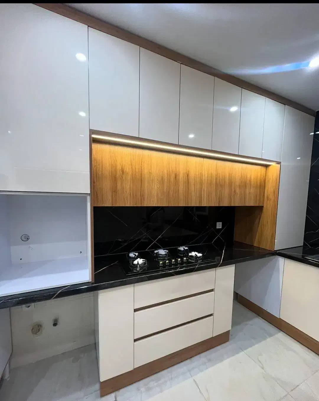 آپارتمان ۱۳۰ متری ۳ خوابه نوساز کلید نخورده|فروش آپارتمان|رویان, |دیوار