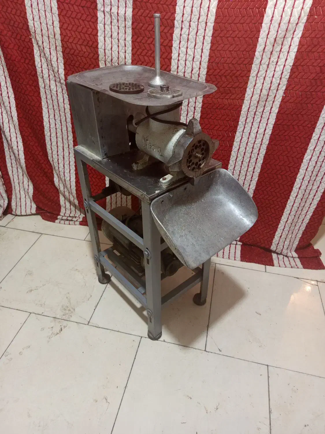 چرخ گوشت صنعتی/لوازم قنادی|فروشگاه و مغازه|قرچک, میرزائی شمالی|دیوار