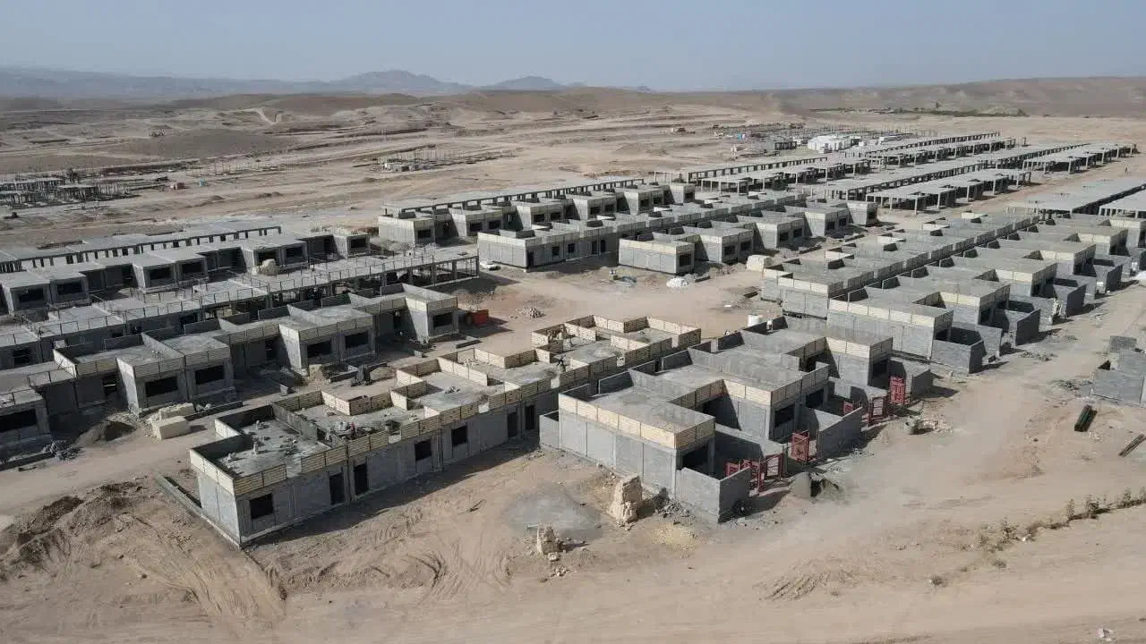 نیرو کارگر ساده و ملات کش برای نما نیازمندیم|استخدام معماری، عمران و ساختمانی|فولادشهر, B4|دیوار