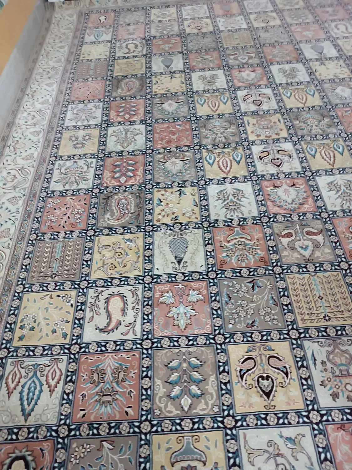 فرش ۶متری و ۱۲متری|فرش|زاهدان, |دیوار