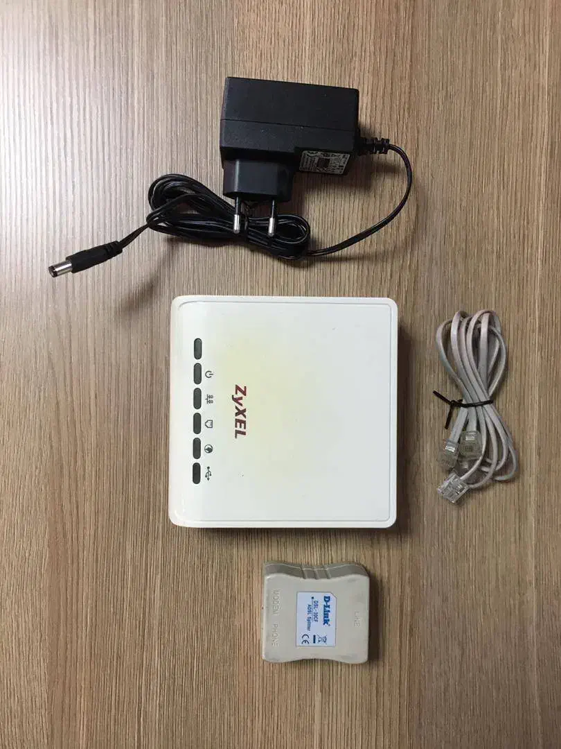 مودم Zyxel P660-ru /ADSL به همراه اسپلیتر|مودم و تجهیزات شبکه|تهران, عباس‌آباد|دیوار