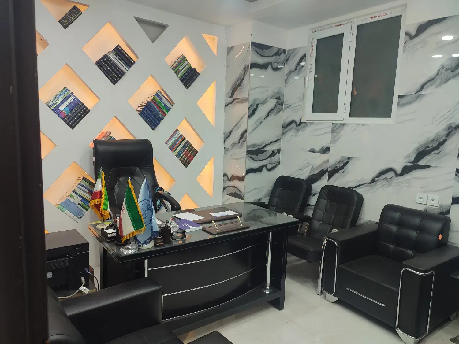 ۸۰ متر اداری بر اصلی تابلو خور|فروش دفتر کار، اتاق اداری، مطب|محمدشهر, همایون ویلا|دیوار