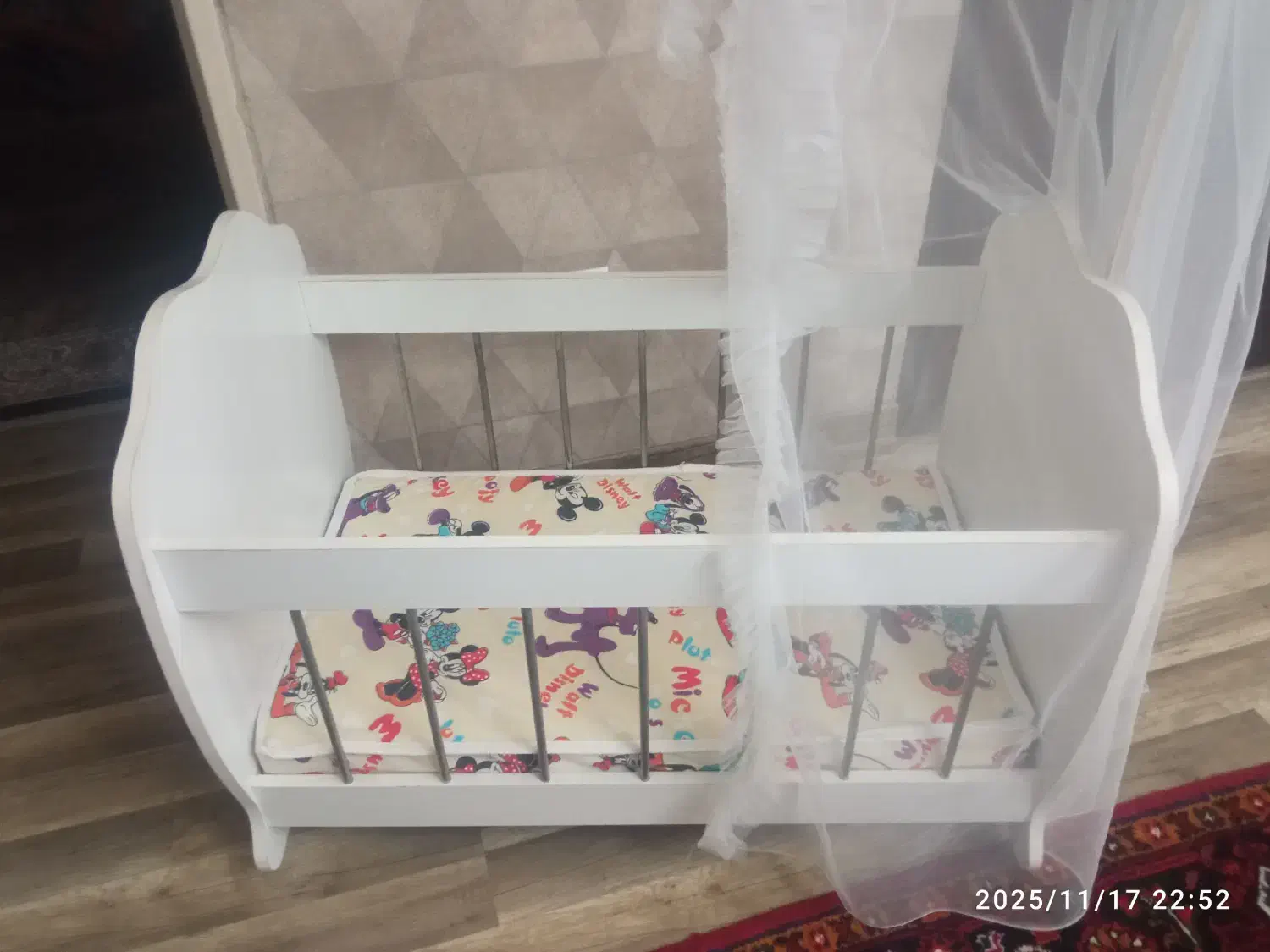 تخت خواب نوزادی|تخت و سرویس خواب|تبریز, |دیوار