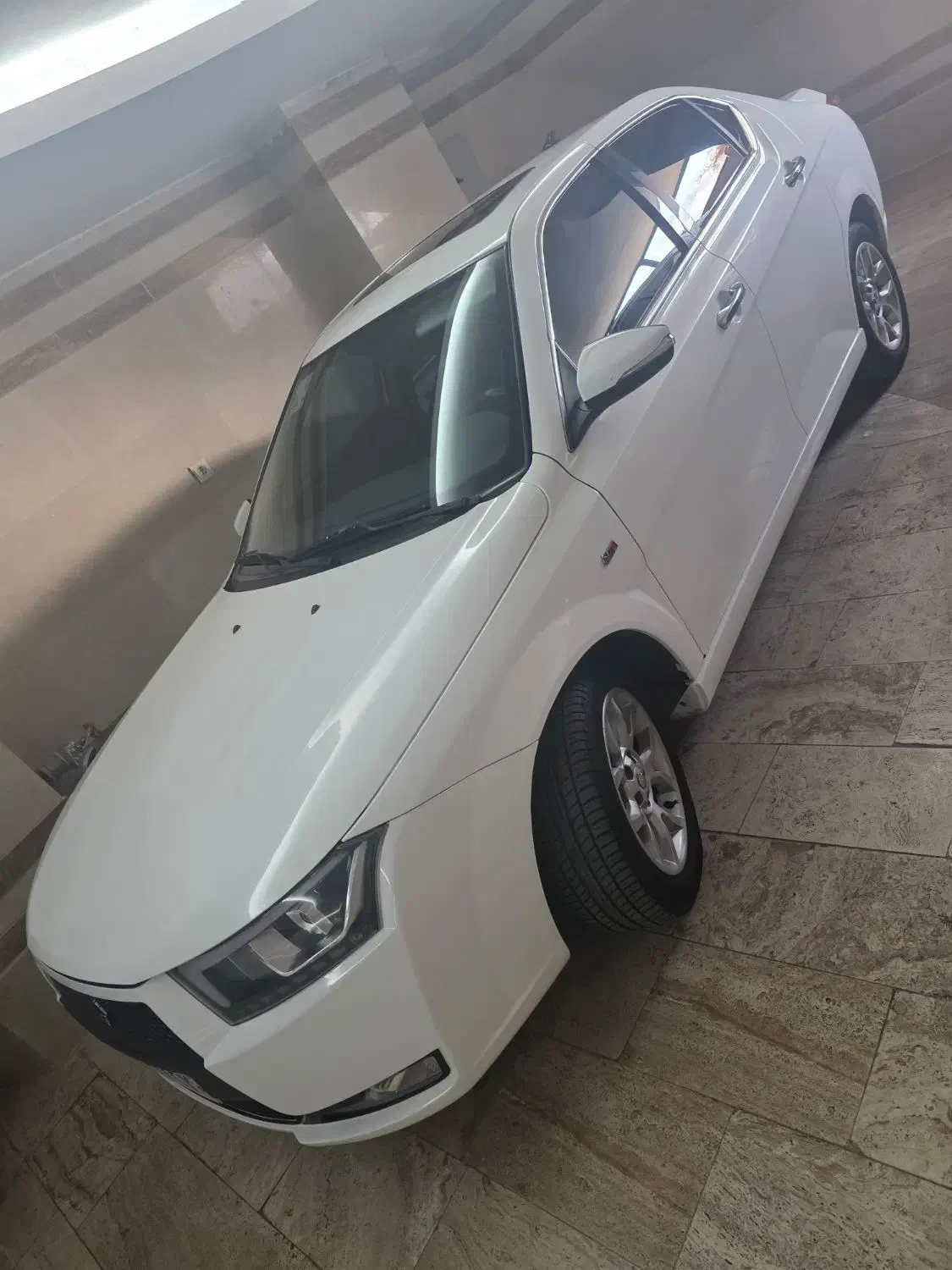 دنا پلاس اتومات سفید ۱۴۰۱|خودرو سواری و وانت|قم, زنبیل آباد|دیوار