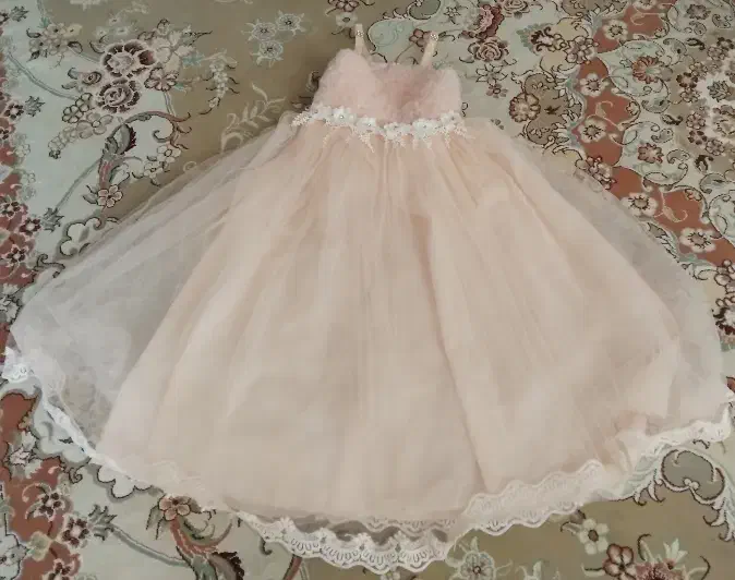 لباس بچه گانه|لباس|فردوس (خراسان), |دیوار