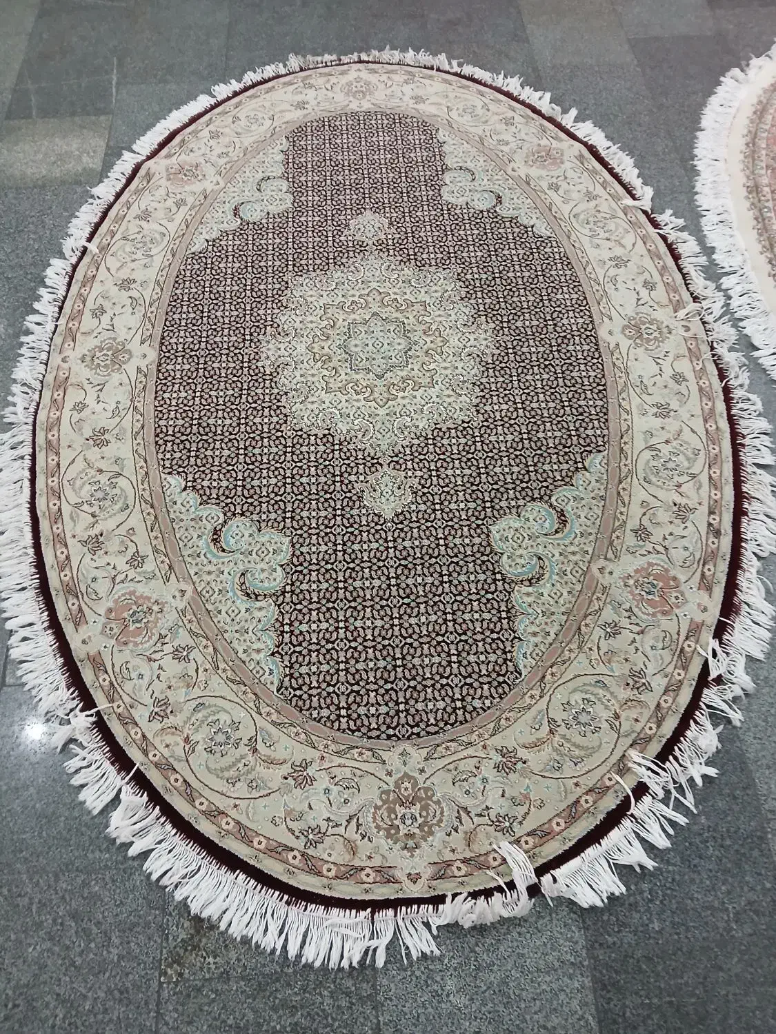 فرش بیضی ۲۲۰ در ۱۵۰ نخی|فرش|تهران, ستارخان|دیوار