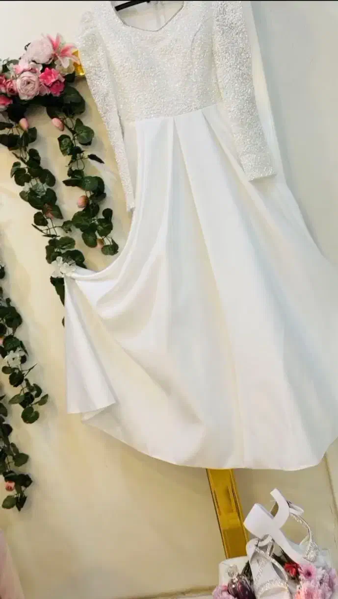 لباس عقد|لباس|ساوه, |دیوار