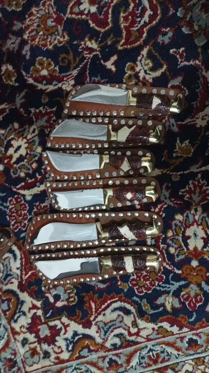 چاقوسازی دوزالوم|کلکسیون اشیاء عتیقه|گنبد کاووس, |دیوار