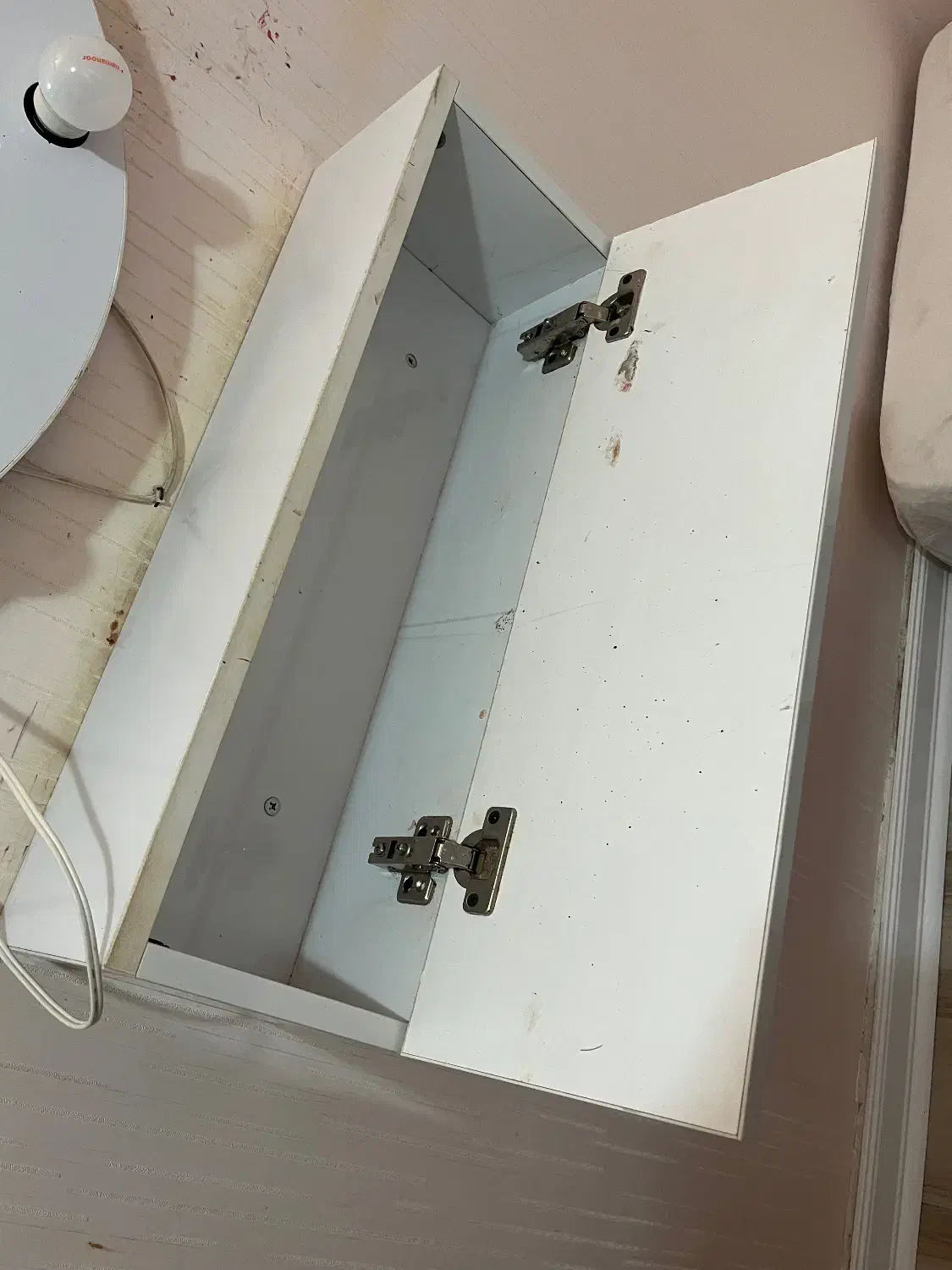 اینه چراغ دار گرد با میز|آینه|رشت, چمارسرا|دیوار