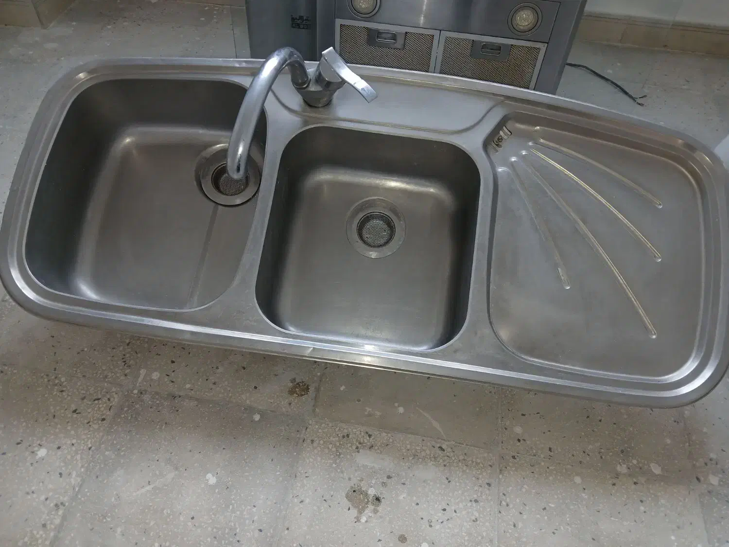 سینک ظرفشویی همراه شیر|مصالح و تجهیزات ساختمان|تهران, شهرک ولیعصر شمالی|دیوار