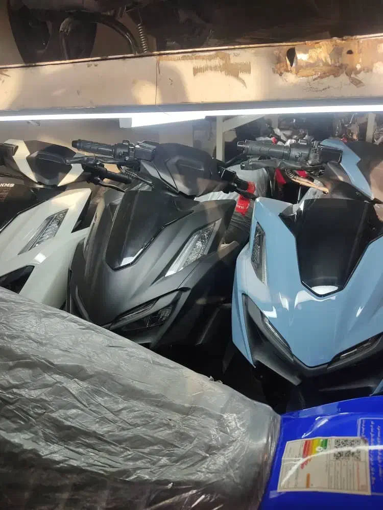 طرح کلیک ۱۸۰ ویژه بلک فرای دی زیر قیمت کارخانه|موتورسیکلت|تهران, سبلان (لشگر)|دیوار