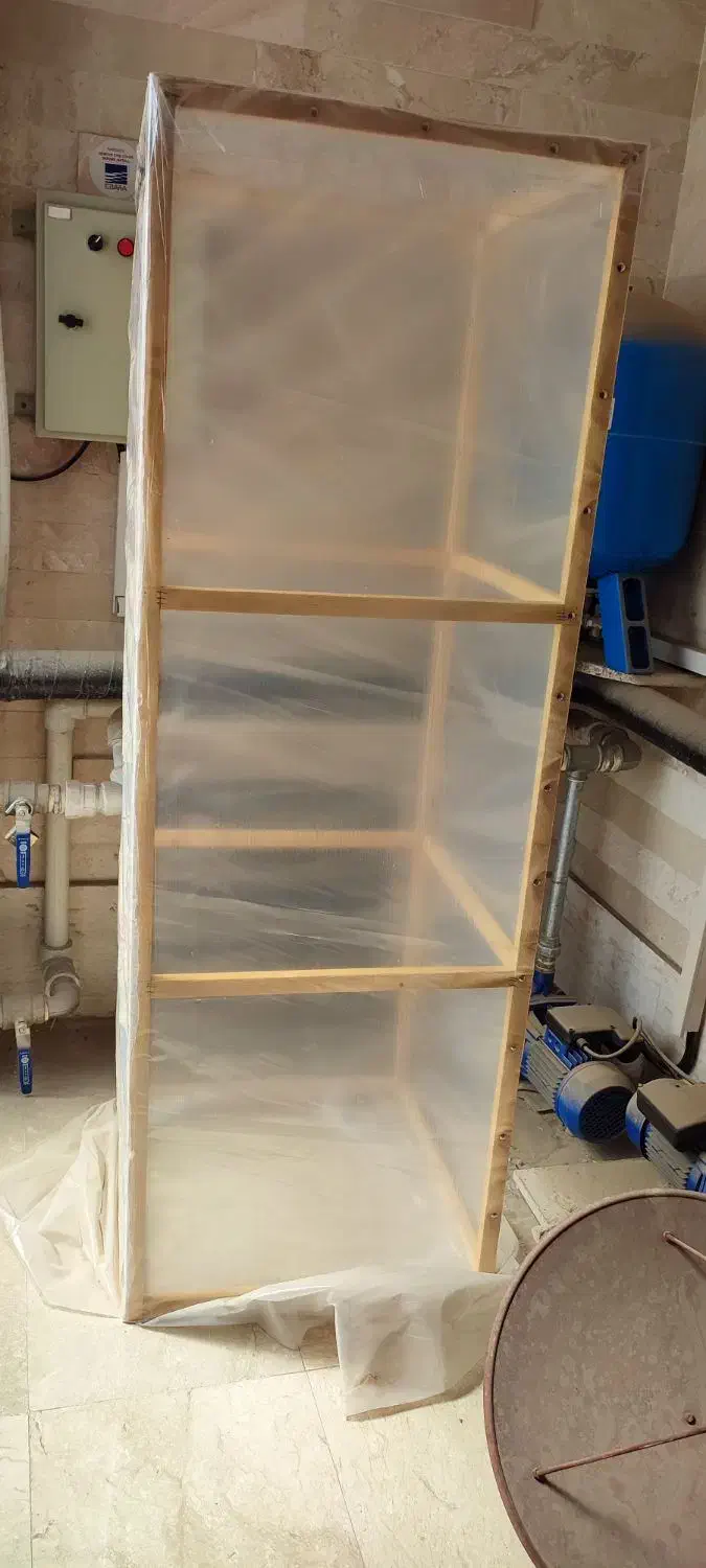 گلخونه دست ساز|گل و گیاه طبیعی|اصفهان, طامه|دیوار