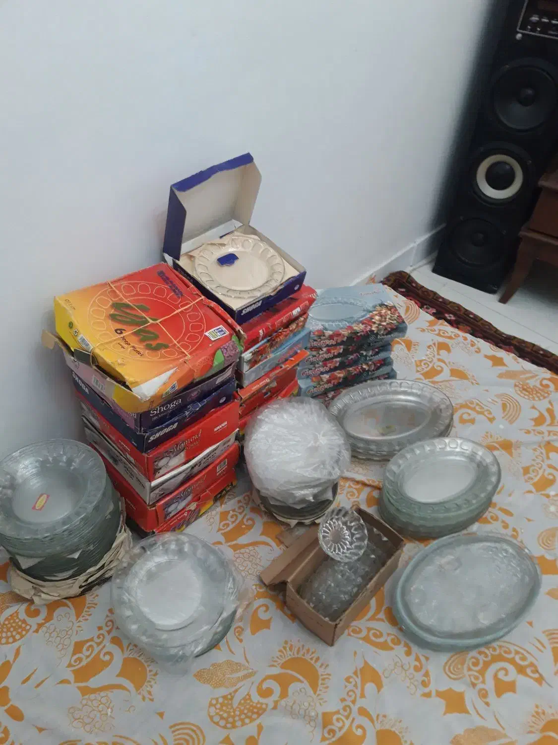 بلورهای اکبند|ظروف سرو و پذیرایی|تبریز, |دیوار