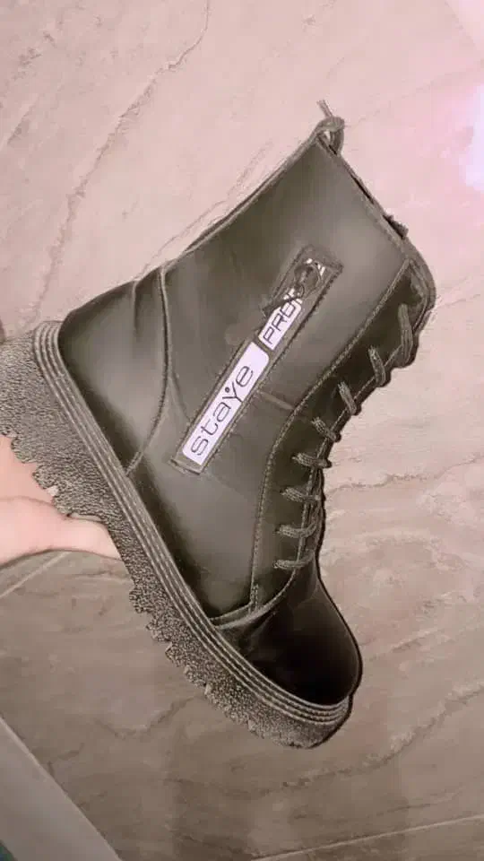 کفش نو|کیف، کفش، کمربند|زاهدان, |دیوار