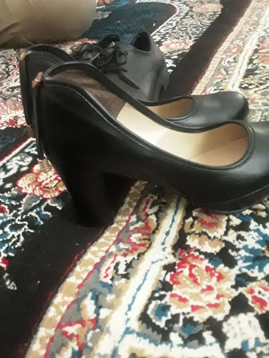 کفش مجلسی زنونه نو سایز ۴۰تا ۴۱ قیمت ۴۰۰تومن|کیف، کفش، کمربند|محمدیه-قزوین, |دیوار