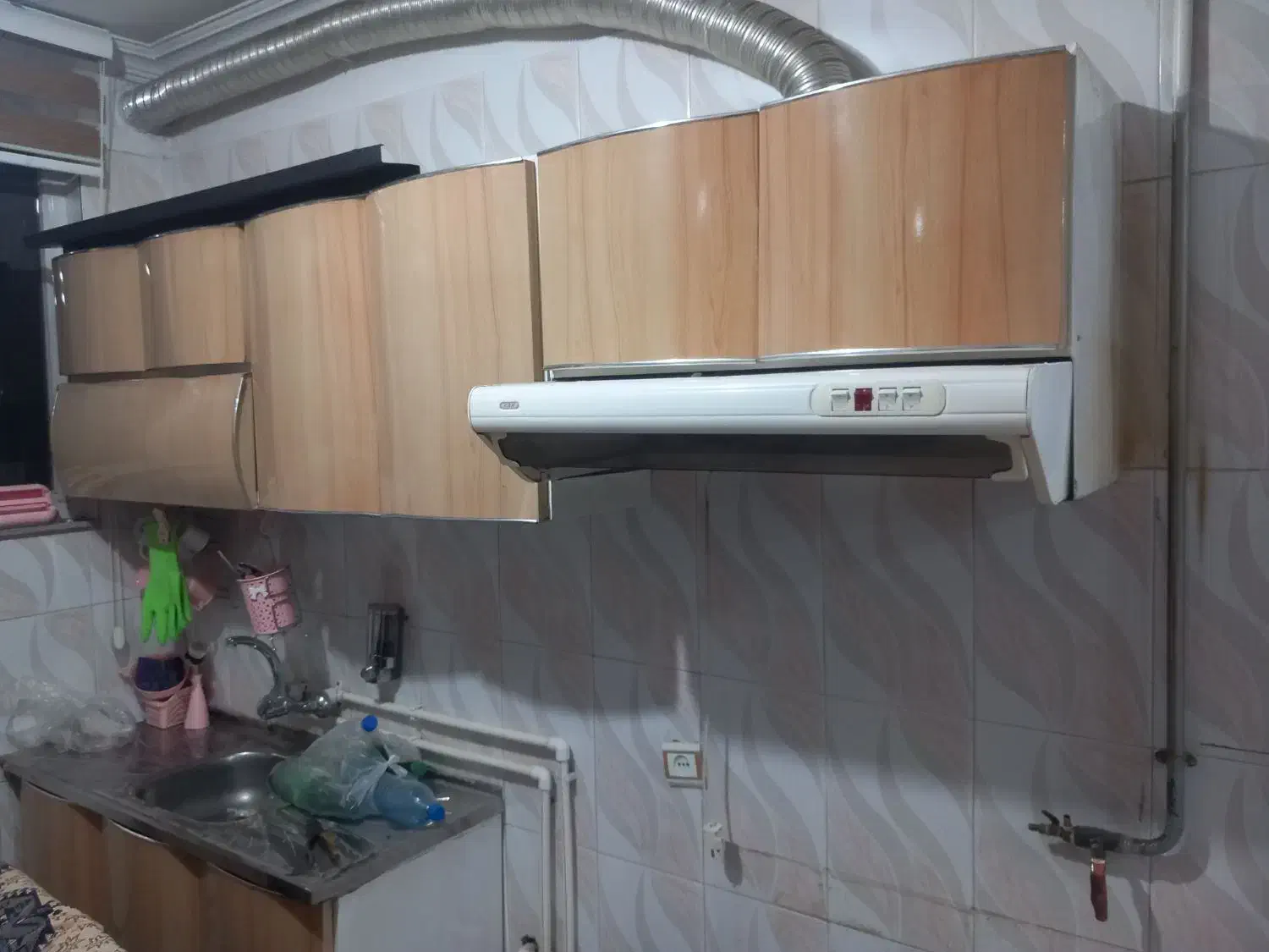 ۱۰تیکه کابینت بدون عیب وخشکل|آب‌چکان و نظم‌دهنده ظروف|سقز, |دیوار