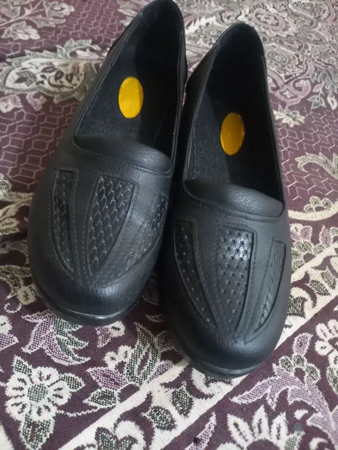 کفش|کیف، کفش، کمربند|زابل, |دیوار