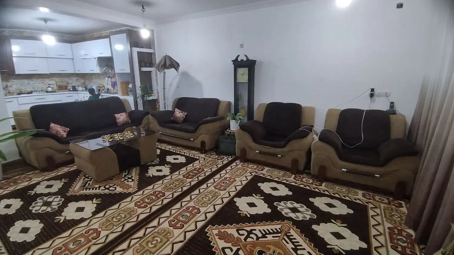 مبل و میز ال ای دی|مبلمان خانگی و میز عسلی|برازجان, |دیوار