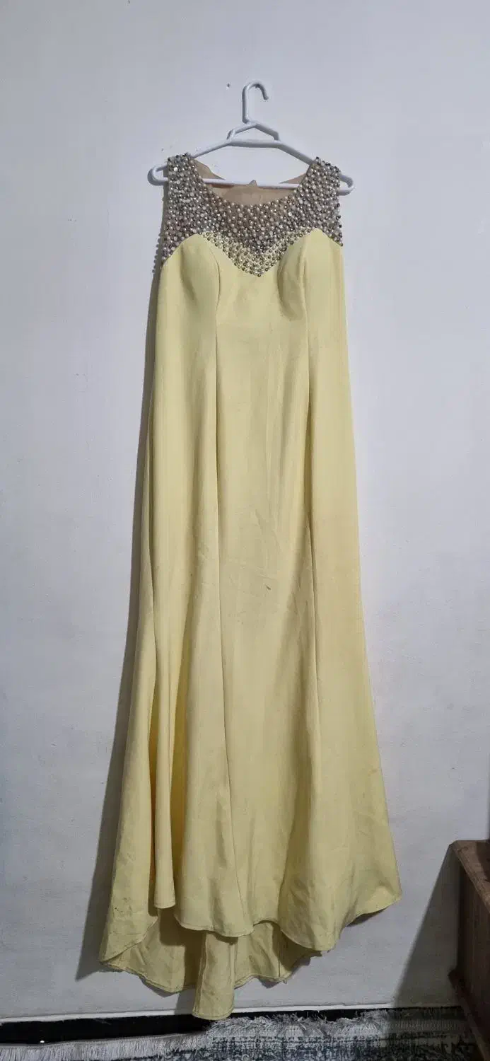 چند دست لباس مجلسی|لباس|خرمآباد, |دیوار