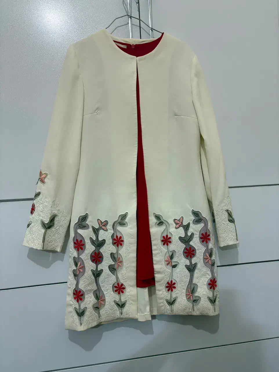 کت تک و زیر سارافون مجلسی خامه دوزی|لباس|بوئین زهرا, |دیوار