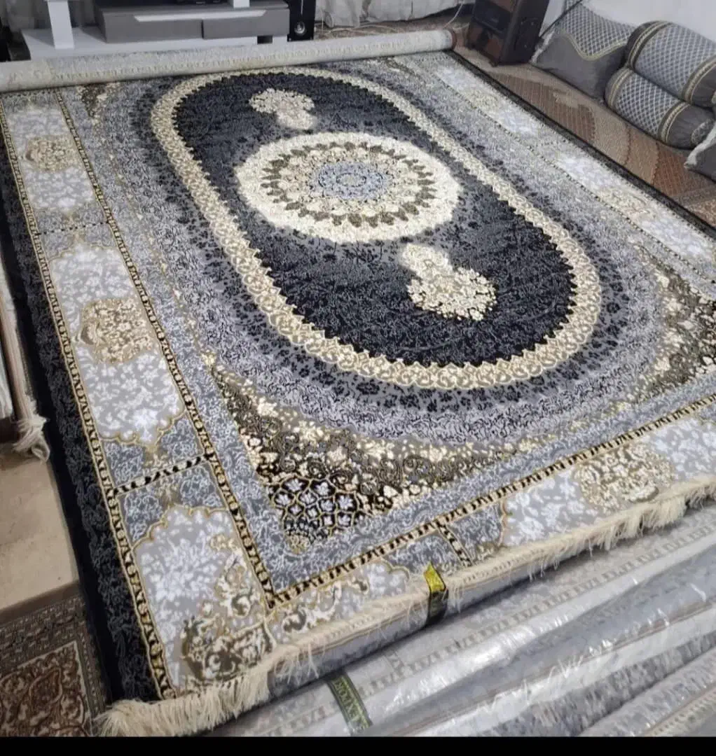 انبارفرش امین.تعویض فرش کهنه بافرش نو...|فرش|فسا, |دیوار