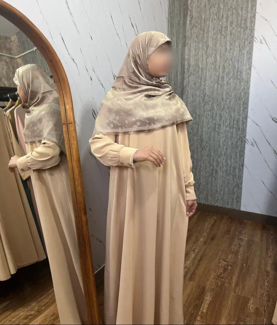 مانتوعبایی|لباس|شیراز, پشم شیشه|دیوار