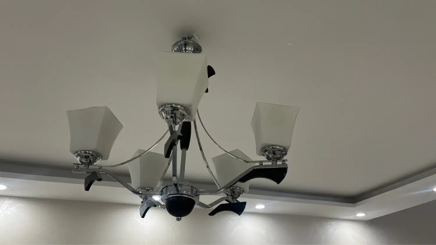 لوستر|لوستر و چراغ آویز|همدان, |دیوار