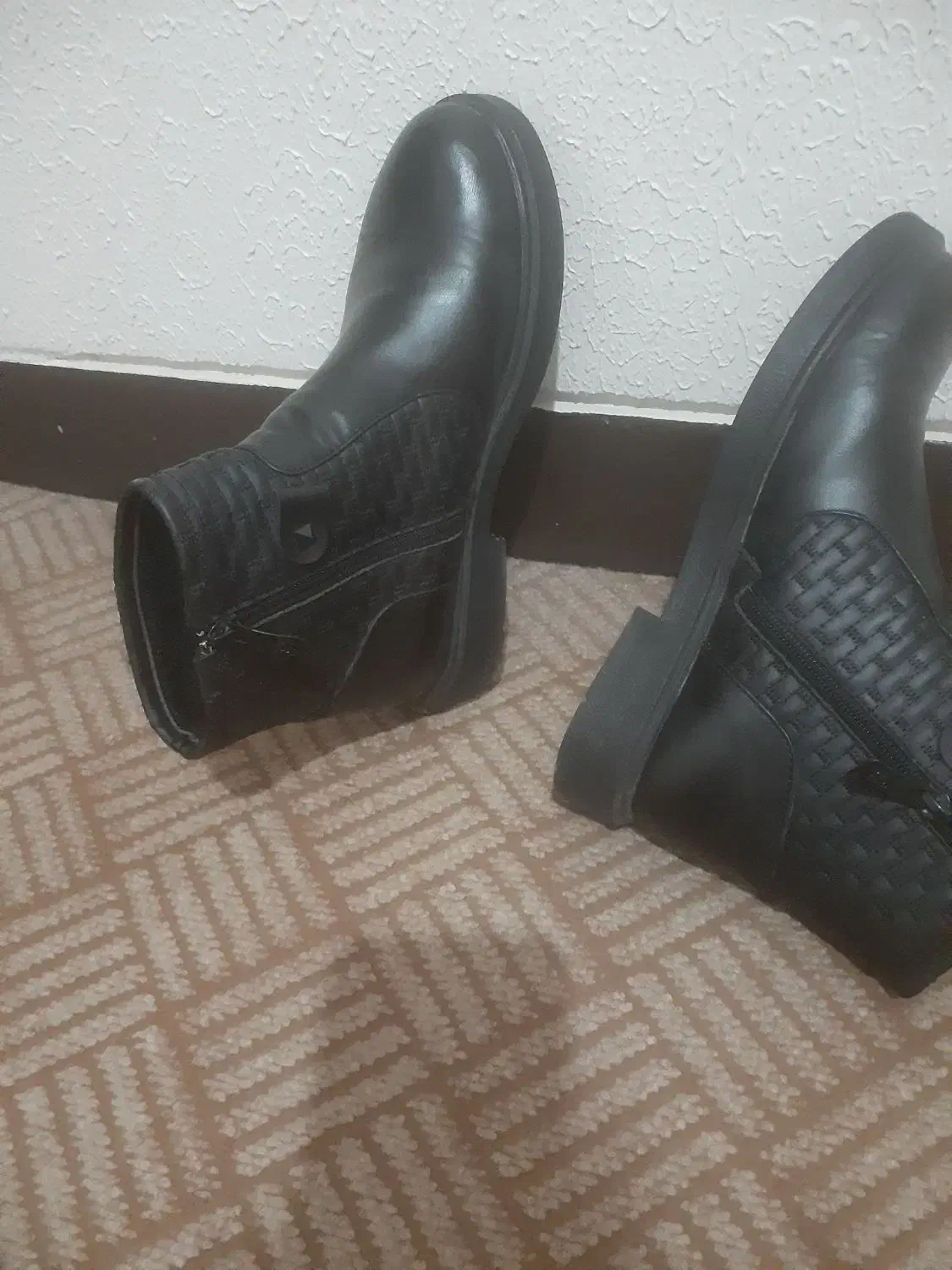 بوت در حد نو|کیف، کفش، کمربند|شاهین‌شهر, دکتر حسابی|دیوار