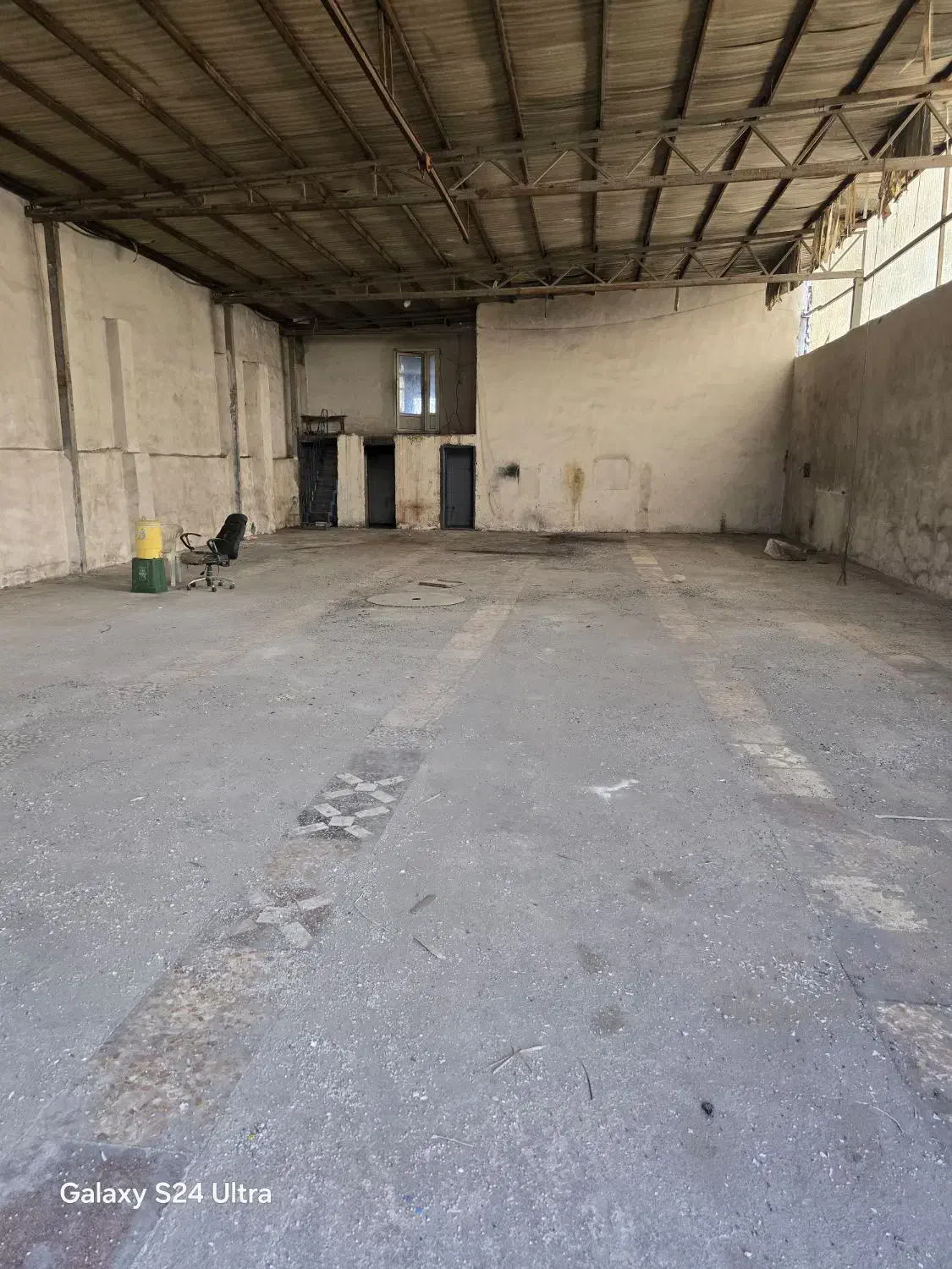 کارگاه ۳۰۰۰متری مناسب انبار و کارگاه|اجارهٔ دفتر صنعتی، کشاورزی، تجاری|اصفهان, قهجاورستان|دیوار