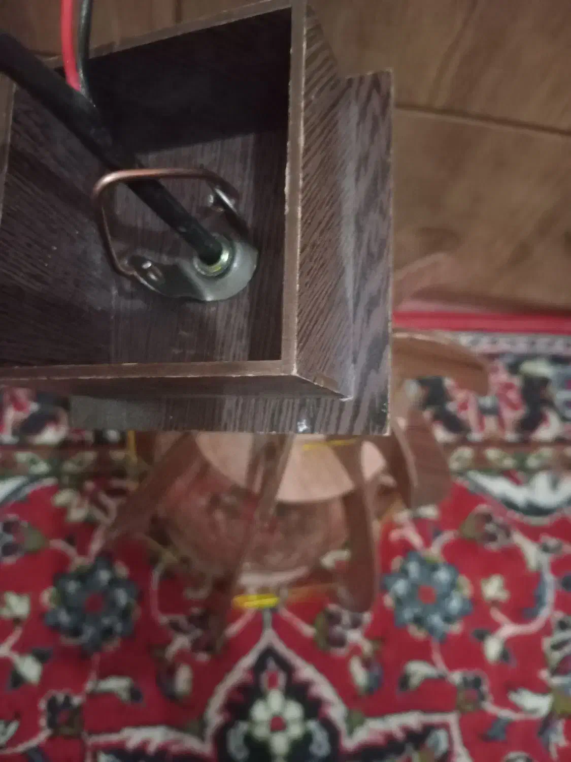 لوستر شیشه ای طرح چوب|لوستر و چراغ آویز|اصفهان, عمان سامانی|دیوار