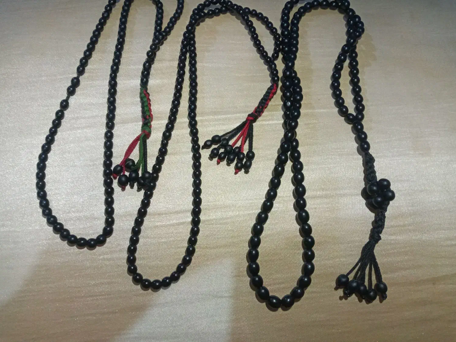 تسبیح یُسر دست‌ساز|زیورآلات و اکسسوری|رشت, باهنر|دیوار