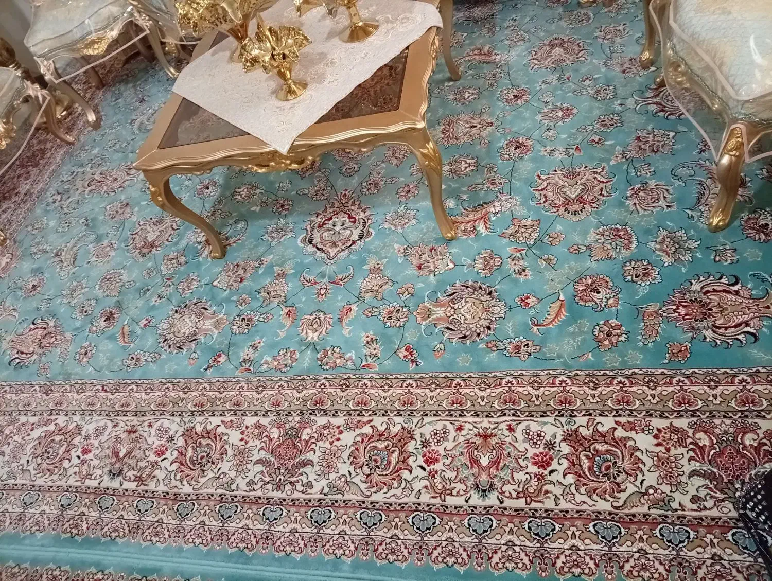 فرش|فرش|گلبهار, شهر جدید گلبهار|دیوار