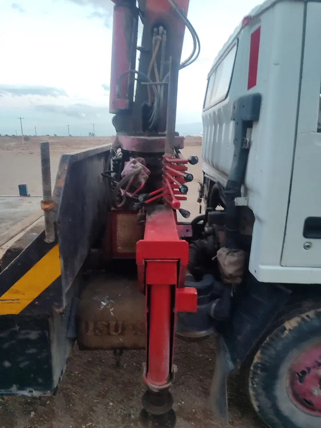 جرثقیل هیوندای کروز مدل82دکل یونیک 330|خودرو سنگین|قطرویه, |دیوار