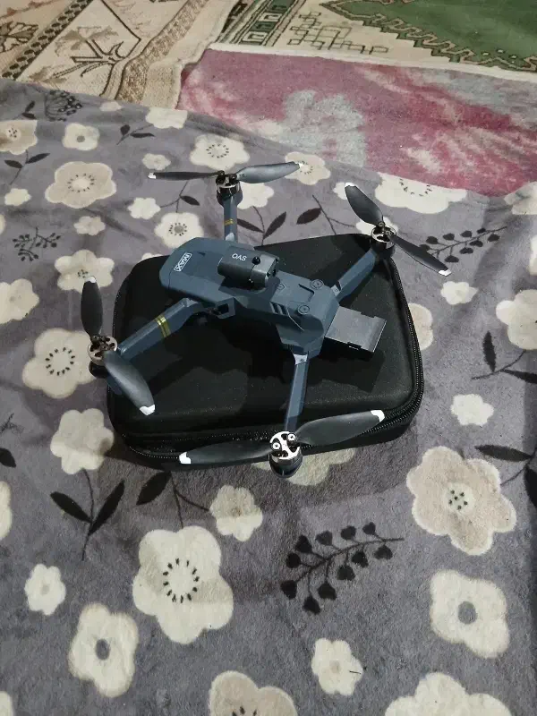 کوادکوپتر|دوربین عکاسی و فیلم‌برداری|همدان, |دیوار