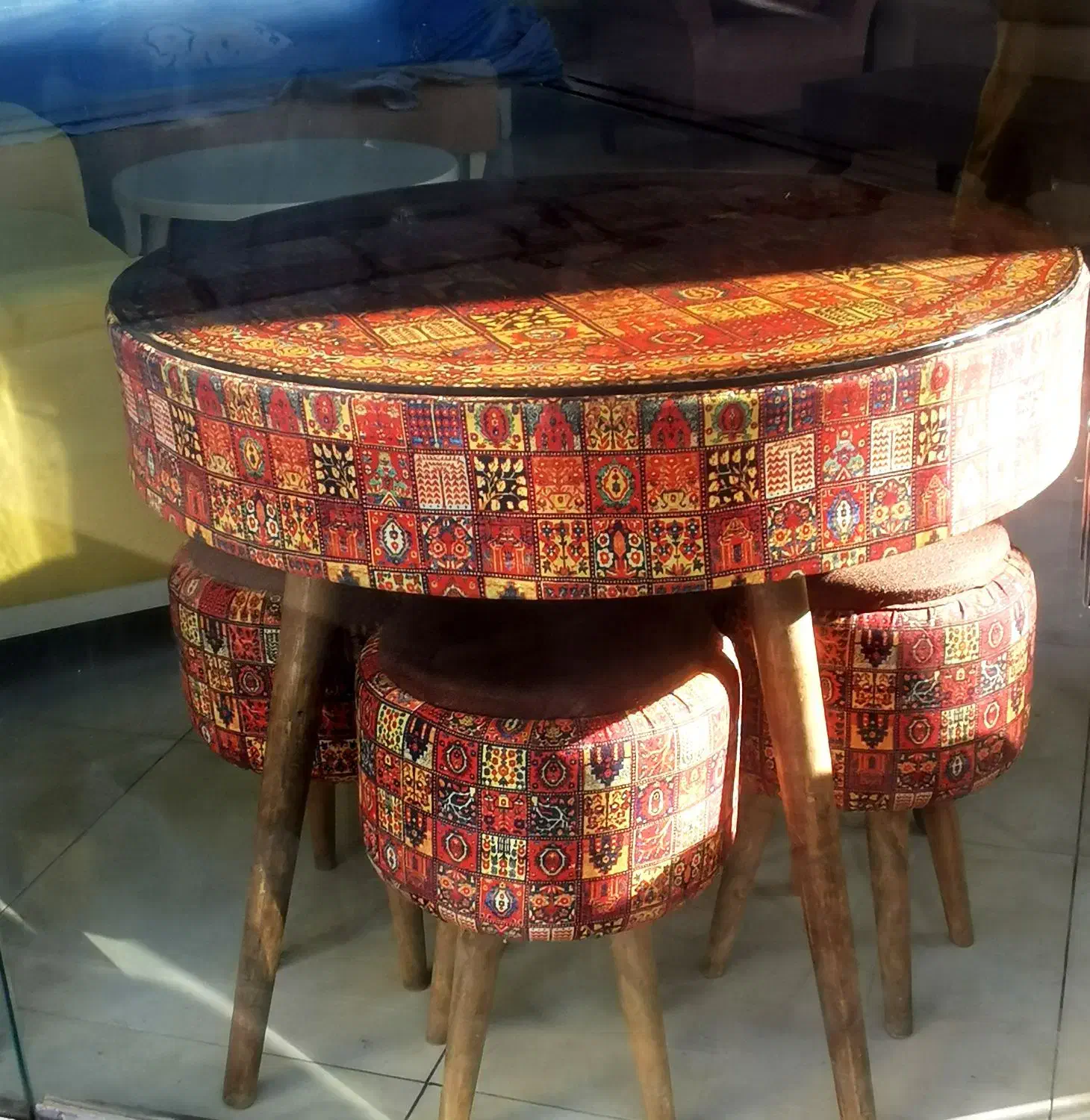 میز نهار خوری|میز و صندلی غذاخوری|آبیک, |دیوار