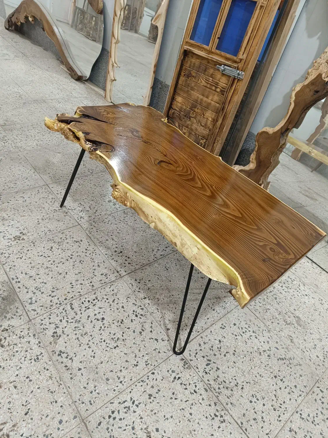 میز جلو مبلی چوب سنجد،گردو|مبلمان خانگی و میز عسلی|همدان, |دیوار