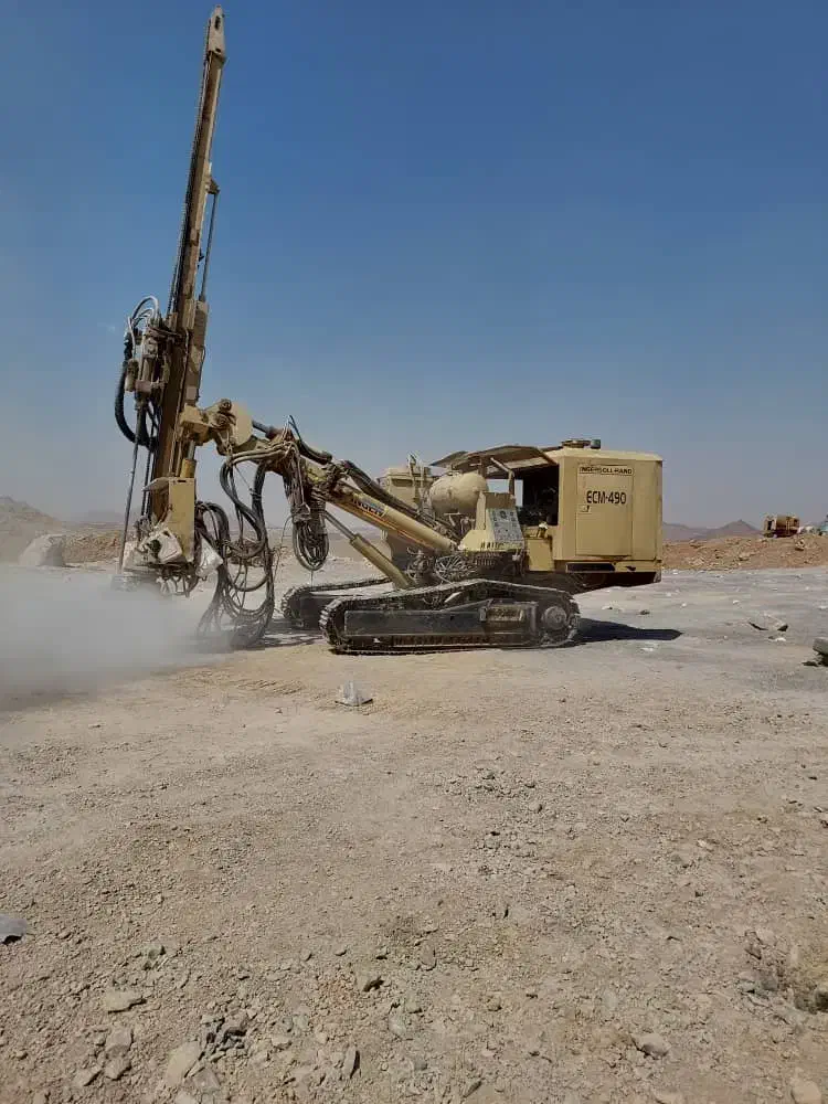 مهندس عمران و معمارخانم فارق التحصیل دانشگاه دولتی|استخدام معماری، عمران و ساختمانی|رشت, استقامت ۱|دیوار