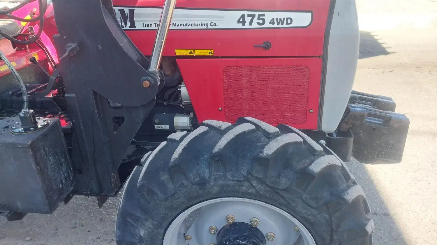 ۴۷۵جفت ۴۰۳با بیل ۴جک تعادلی دقایق اراک|خودرو سنگین|قروه, |دیوار