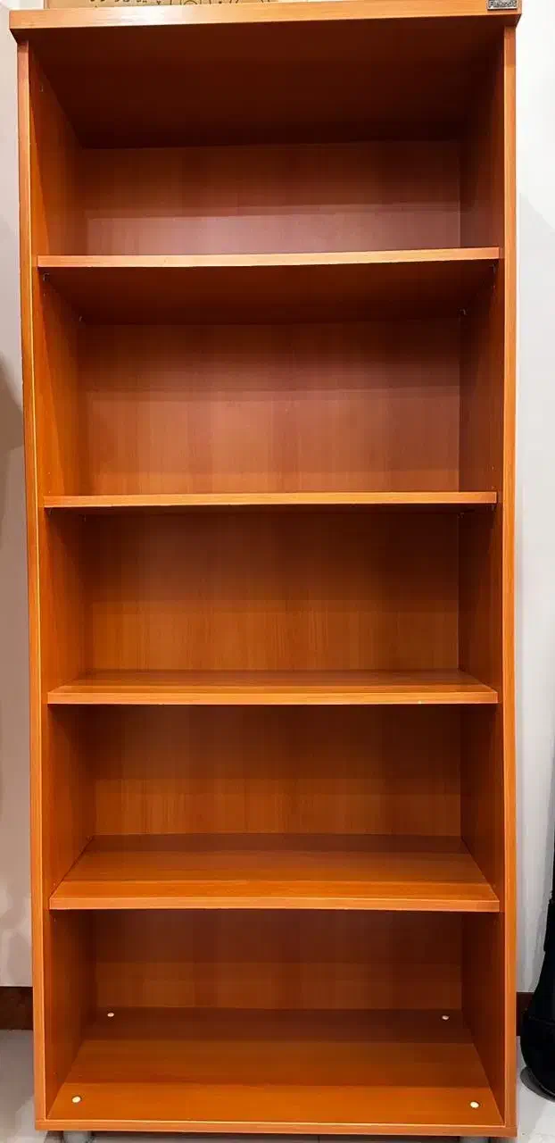 کتابخانه|کتابخانه، شلف، قفسههای دیواری|کیش, |دیوار