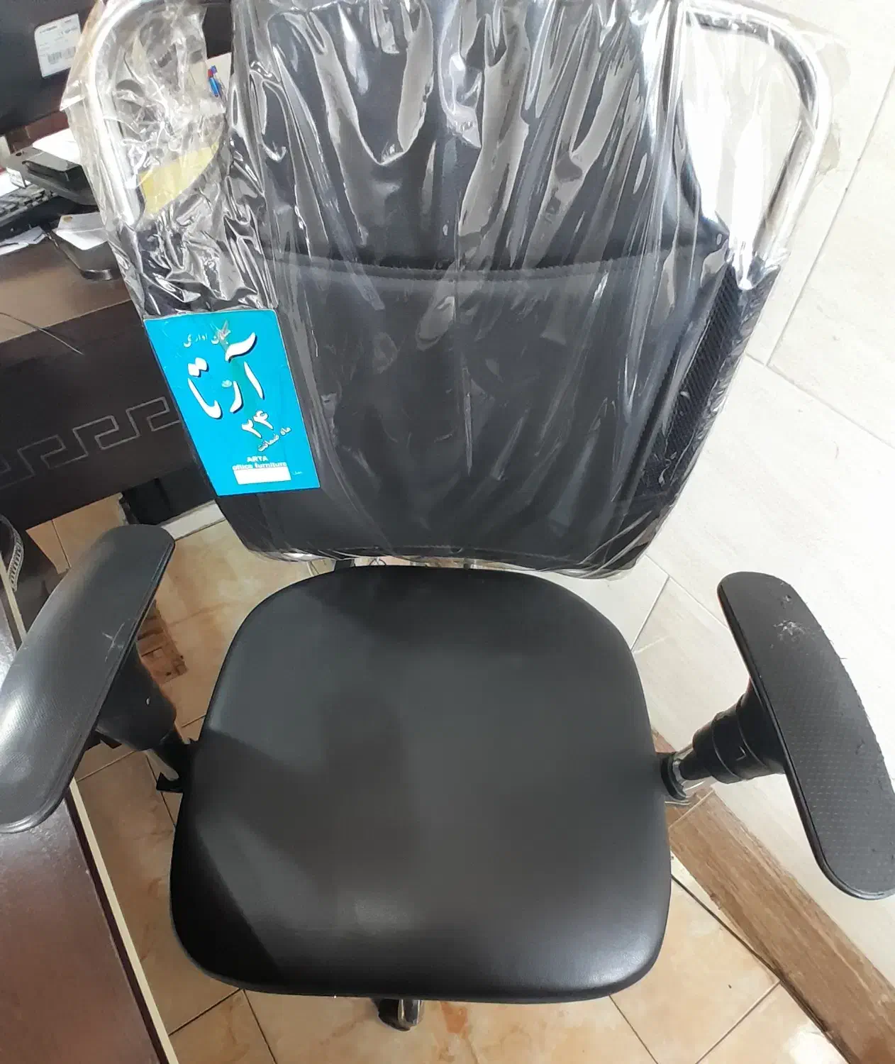 میز اداری و صندلی گردان|دفتر کار|لاهیجان, حاجی آباد|دیوار